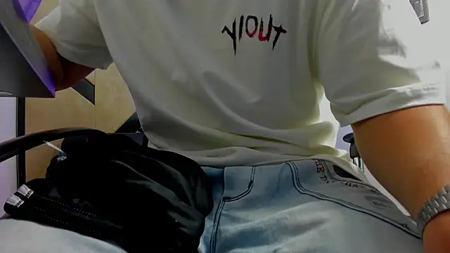 danielclarton1 online show from 10-23-25, 09:46