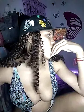 Snapshot of 1CANDYLOVE chatting on 01-09-25, 05:34 1CANDYLOVE online show from 01-09-25, 05:34