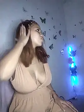 Snapshot of 1CANDYLOVE chatting on 01-27-25, 03:37 1CANDYLOVE online show from 01-27-25, 03:37