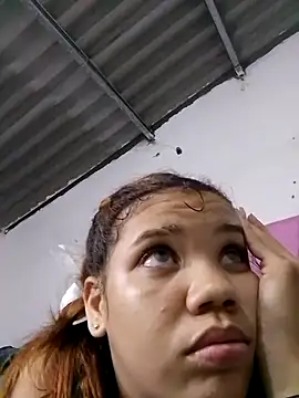 Snapshot of 1CANDYLOVE chatting on 10-17-25, 02:48 1CANDYLOVE online show from 10-17-25, 02:48