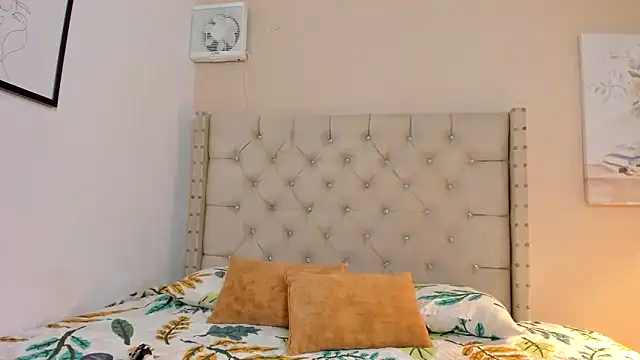 vanesasexyhot21 online show from 04-01-26, 02:12