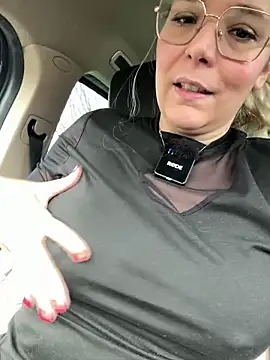 EmyLana online show from 01-18-26, 10:08