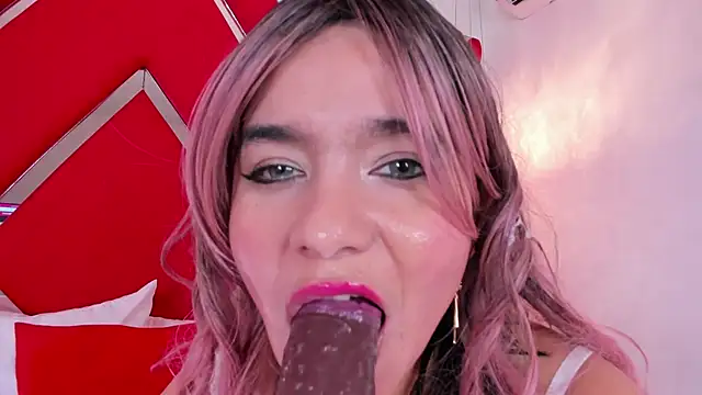 SusanCouper online show from 03-07-25, 01:31