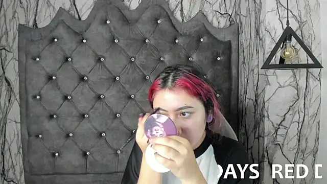 larissa01  online show from 02-05-25, 03:13