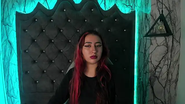 larissa01  online show from 02-20-25, 03:12