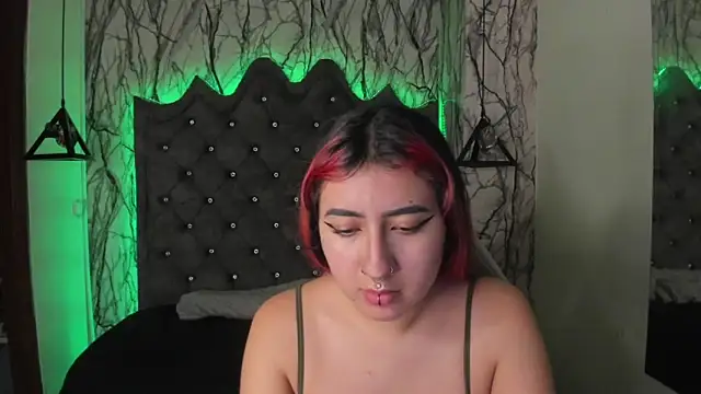 larissa01  online show from 03-03-25, 03:08