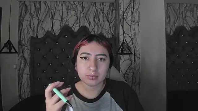 larissa01  online show from 03-06-25, 03:13