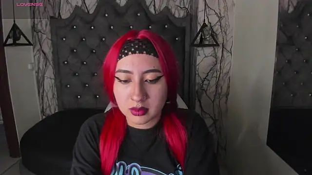 larissa01  online show from 03-08-25, 03:06