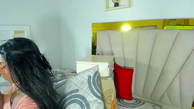 Evelonga 707 online show from 12-24-24, 07:11