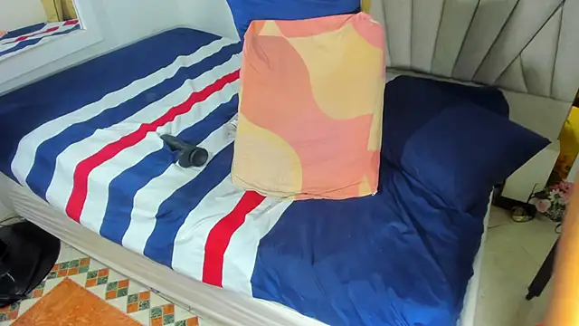 Evelonga 707 online show from 02-13-25, 10:00