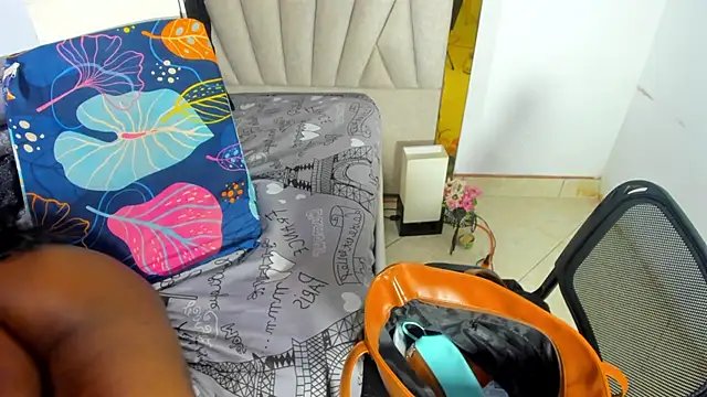 Evelonga 707 online show from 03-06-25, 07:32