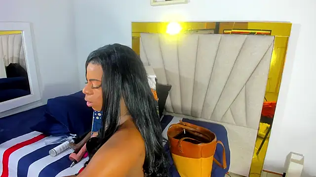 Evelonga 707 online show from 03-08-25, 07:09