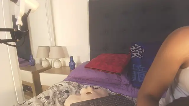 Evelonga 707 online show from 02-13-26, 07:10