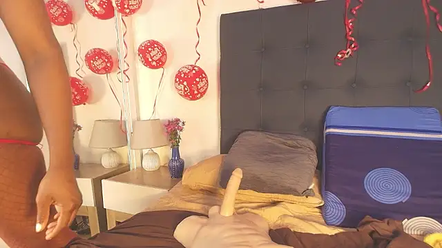 Evelonga 707 online show from 02-20-26, 07:14