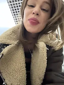 Street young online show from 03-08-25, 01:36