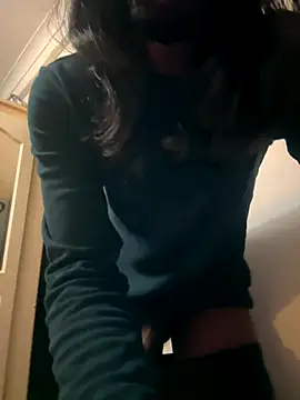 Snapshot of Oorgazmic chatting on 12-19-25, 12:50 Oorgazmic online show from 12-19-25, 12:50