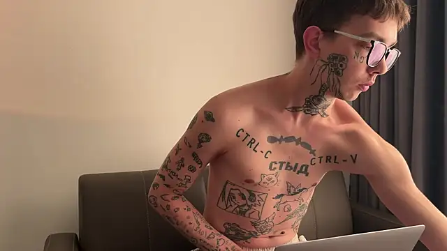 anahori  simon online show from 04-15-26, 09:27