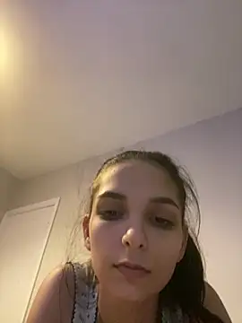 Snapshot of isabellaluv2 chatting on 02-07-25, 09:37 isabellaluv2 online show from 02-07-25, 09:37