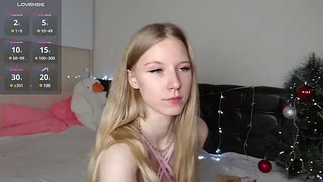 Cutieblondegirl online show from 01-05-25, 08:10