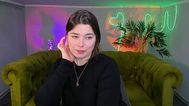 Snapshot of _Sun_Shy_ chatting on 02-01-25, 08:16  Sun Shy  online show from 02-01-25, 08:16