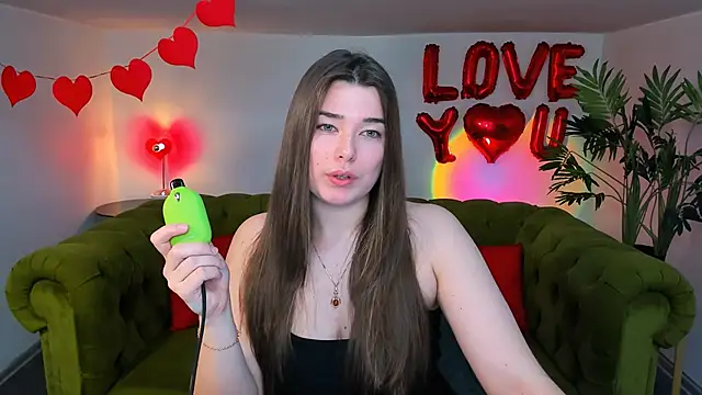 Snapshot of _Sun_Shy_ chatting on 02-15-25, 11:14  Sun Shy  online show from 02-15-25, 11:14