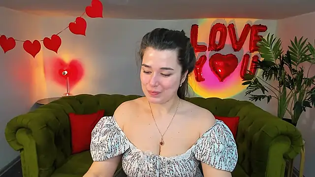Snapshot of _Sun_Shy_ chatting on 02-24-25, 06:47  Sun Shy  online show from 02-24-25, 06:47