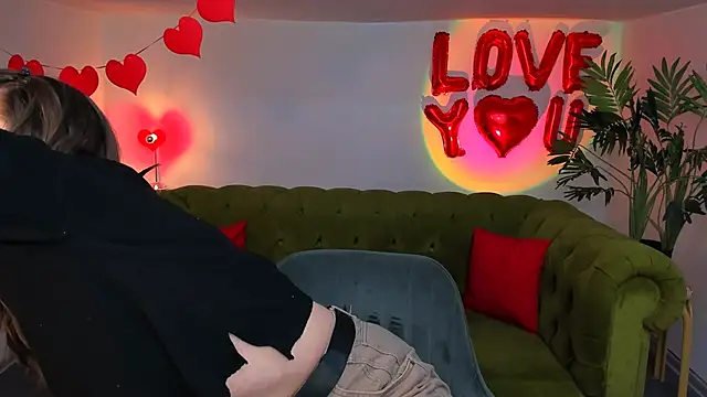 Snapshot of _Sun_Shy_ chatting on 03-07-25, 09:07  Sun Shy  online show from 03-07-25, 09:07