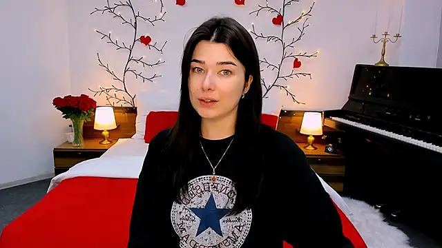 Snapshot of _Sun_Shy_ chatting on 10-10-25, 01:21  Sun Shy  online show from 10-10-25, 01:21