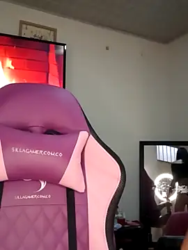 Lanna hott  online show from 11-20-25, 07:57