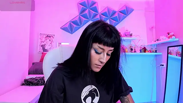 Valkiria ponce online show from 01-18-26, 06:28