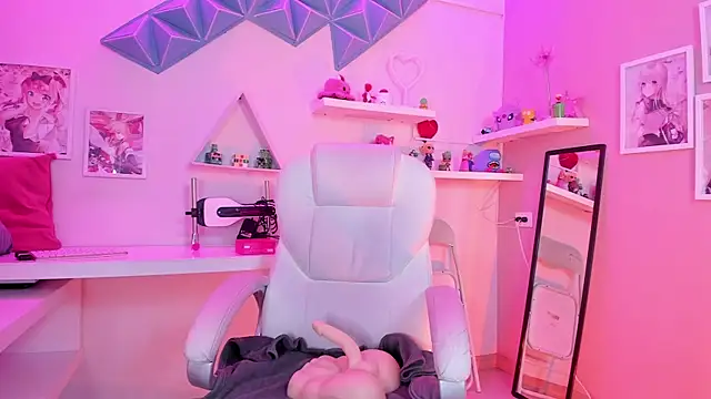 Valkiria ponce online show from 04-28-26, 05:23