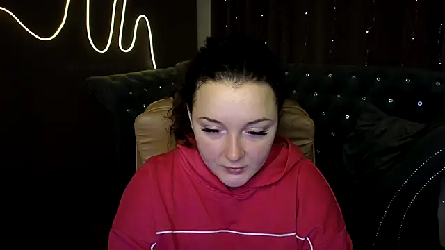 GloriNichols online show from 12-22-24, 06:39