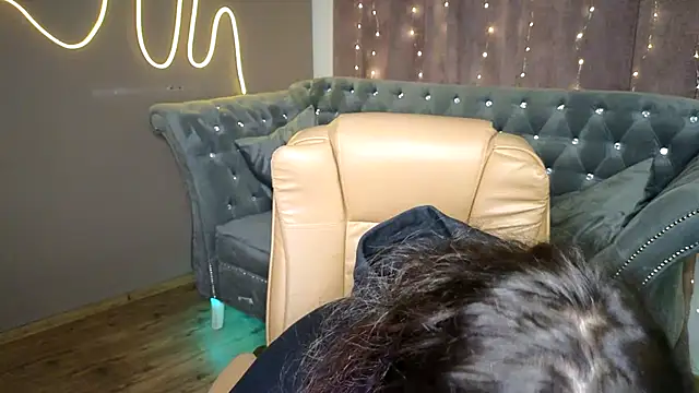 GloriNichols online show from 01-17-25, 06:36