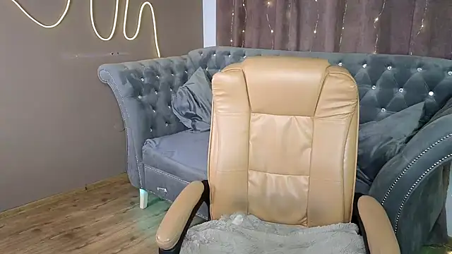 GloriNichols online show from 01-19-25, 07:04