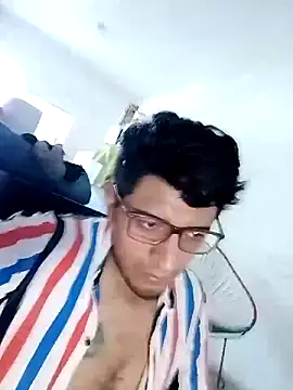 Snapshot of ale3J4a chatting on 11-07-25, 07:03 ale3J4a online show from 11-07-25, 07:03