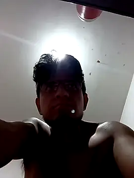 Snapshot of ale3J4a chatting on 11-13-25, 07:40 ale3J4a online show from 11-13-25, 07:40