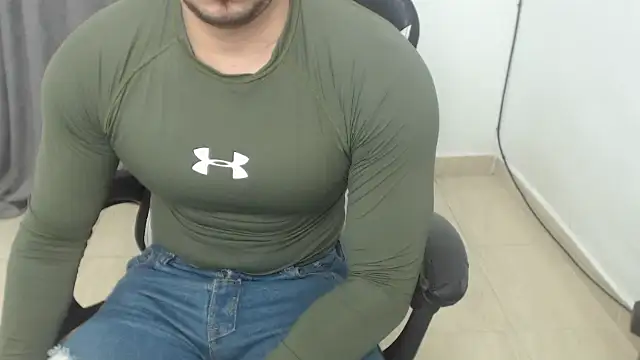 Snapshot of seux-88 chatting on 11-03-25, 10:38 seux-88 online show from 11-03-25, 10:38