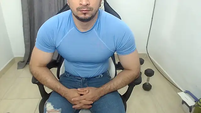 Snapshot of seux-88 chatting on 12-01-25, 12:10 seux-88 online show from 12-01-25, 12:10