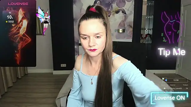 Snapshot of AriaGray chatting on 10-03-25, 08:39 AriaGray online show from 10-03-25, 08:39