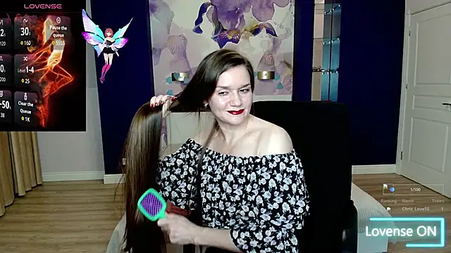 Snapshot of AriaGray chatting on 10-25-25, 08:25 AriaGray online show from 10-25-25, 08:25