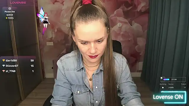 Snapshot of AriaGray chatting on 10-29-25, 08:10 AriaGray online show from 10-29-25, 08:10