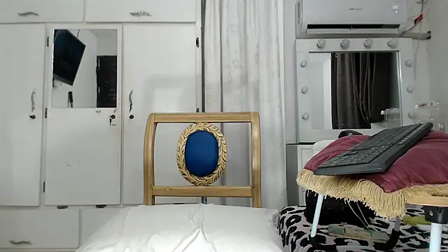 marcella6 online show from 02-21-25, 04:48