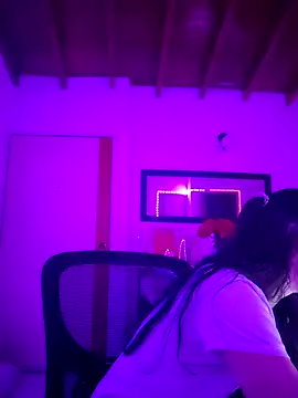 Snapshot of AbbyBaker222 chatting on 11-14-25, 09:30 AbbyBaker222 online show from 11-14-25, 09:30