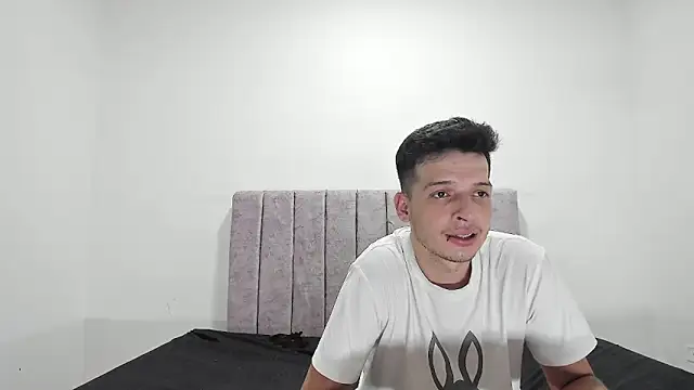 FerneyManti online show from 02-02-25, 06:42