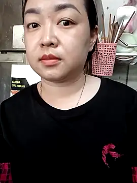 Snapshot of VyOanh2K chatting on 02-21-25, 04:40 VyOanh2K online show from 02-21-25, 04:40