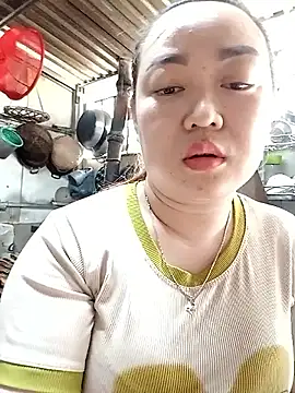 Snapshot of VyOanh2K chatting on 02-26-25, 05:53 VyOanh2K online show from 02-26-25, 05:53