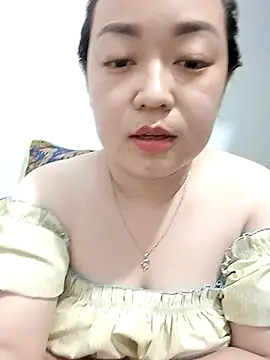 Snapshot of VyOanh2K chatting on 03-01-25, 02:23 VyOanh2K online show from 03-01-25, 02:23