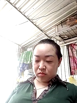 Snapshot of VyOanh2K chatting on 03-09-25, 08:07 VyOanh2K online show from 03-09-25, 08:07