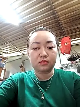 Snapshot of VyOanh2K chatting on 03-12-25, 03:13 VyOanh2K online show from 03-12-25, 03:13