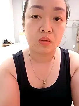 Snapshot of VyOanh2K chatting on 03-21-25, 09:01 VyOanh2K online show from 03-21-25, 09:01